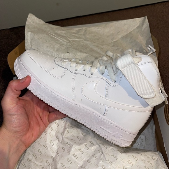 Nike Air Force 1 High - Picture 5 of 9